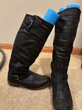 Riding boots